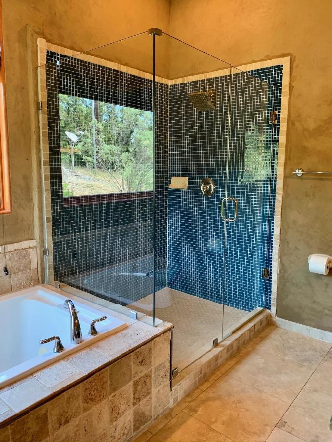 뉴 브라운펠스 Scenic Hill Country Retreat - Rhino Ranch 빌라 외부 사진